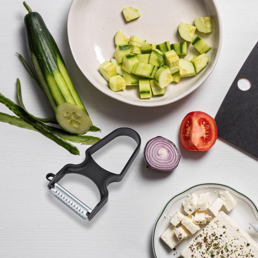 VICTORINOX RAPID Peeler with Sprout Can Be Used To Peel Soft Fruits and Hard Peeler, Julienne, Remover, 10.9cm, Julienne, Black, Ingredients, 6.0934.3