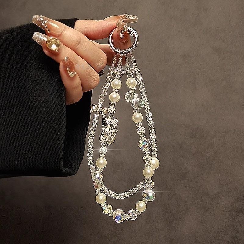 Luxury and Sophisticated Beaded Crystal Phone Charm Stylish Rhinestone Cartoon Bear Phone Lanyard Short Handbag Chain. 1