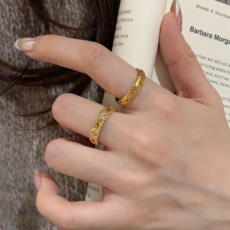 Gold-Plated Zirconia Flower Pleated Ring - High-End Fashion Luxury Index Finger Jewelry.