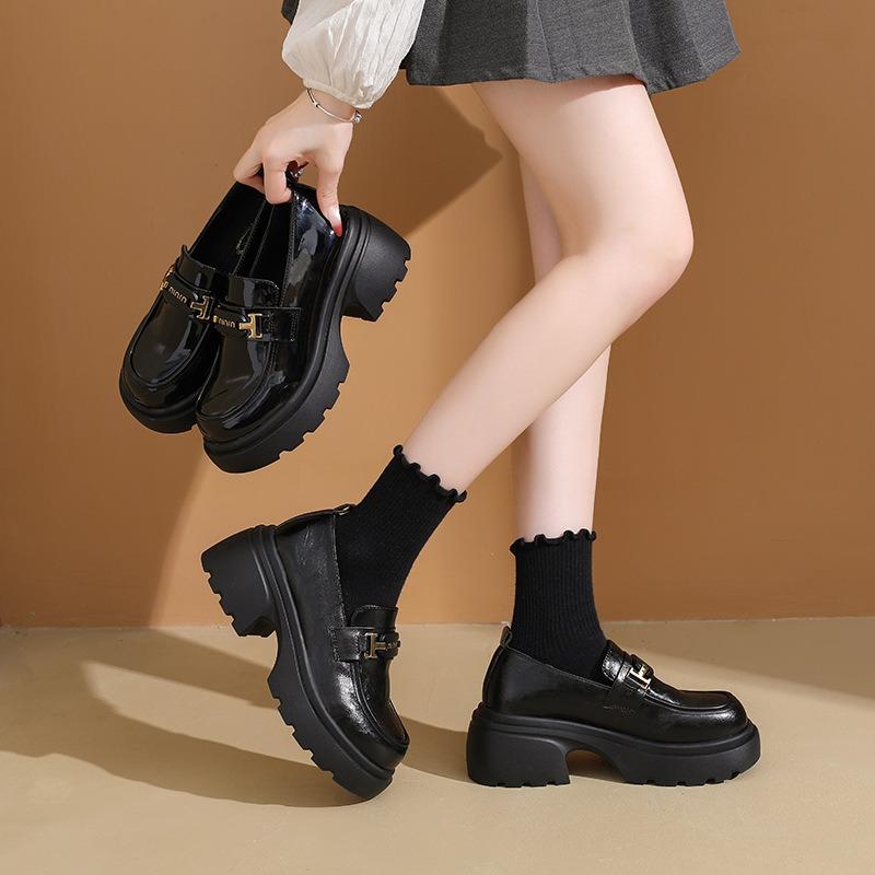 Autumn New Small Man Height Increase Black Women's Retro Platform One Pedal Small Leather Shoes