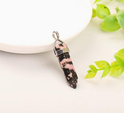 

Synthetic rose quartz hexagonal pendant One Size