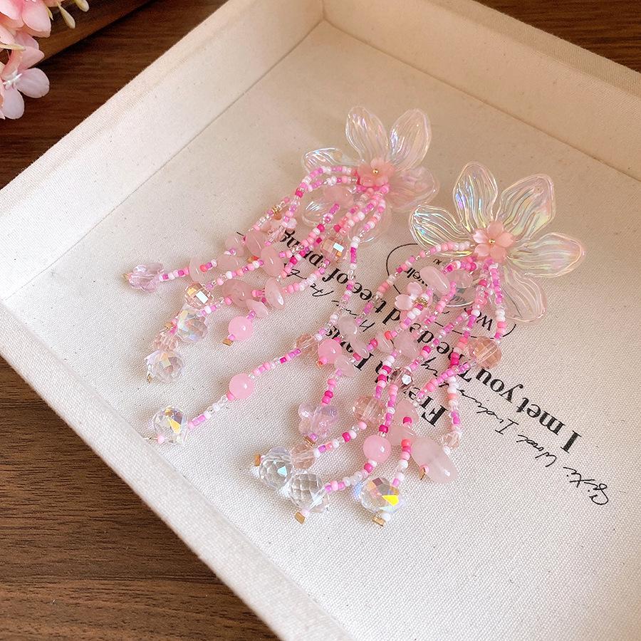 Pink Firefly Flower Stream Beaded Necklace: Sweet and Elegant Collarbone Chain for Women