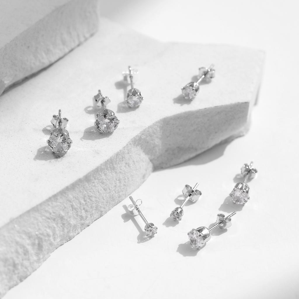 925 Sterling Silver Basic Sparkling Round Stud Earrings Classic Crown Hypoallergenic Wedding Jewelry for Women