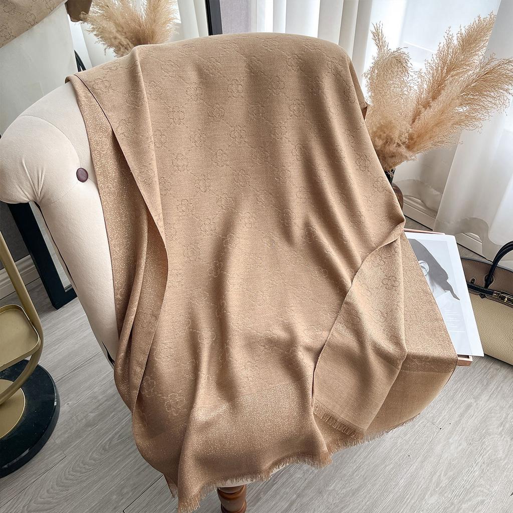 Spring And Summer Shawl With Four-Leaf Flower Imitation Cashmere Scarf High-End Fashion Long Scarf Shawl Versatile Scarf