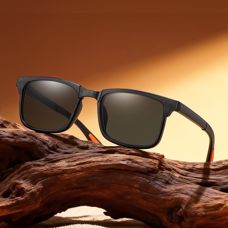 2026 New Foldable Square Sunglasses for Women Premium UV Protection Portable Outdoor UV400 Shades Eyewear Classic Driving Shades