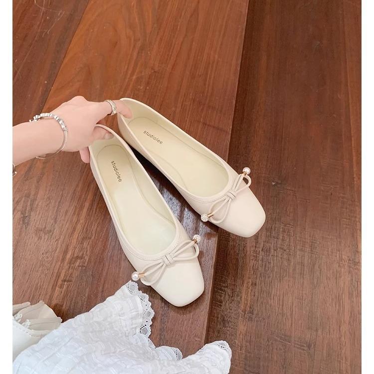 Grape mother, the same 2025 spring and autumn new square head bow light mouth exquisite pearl ballet leather shoes