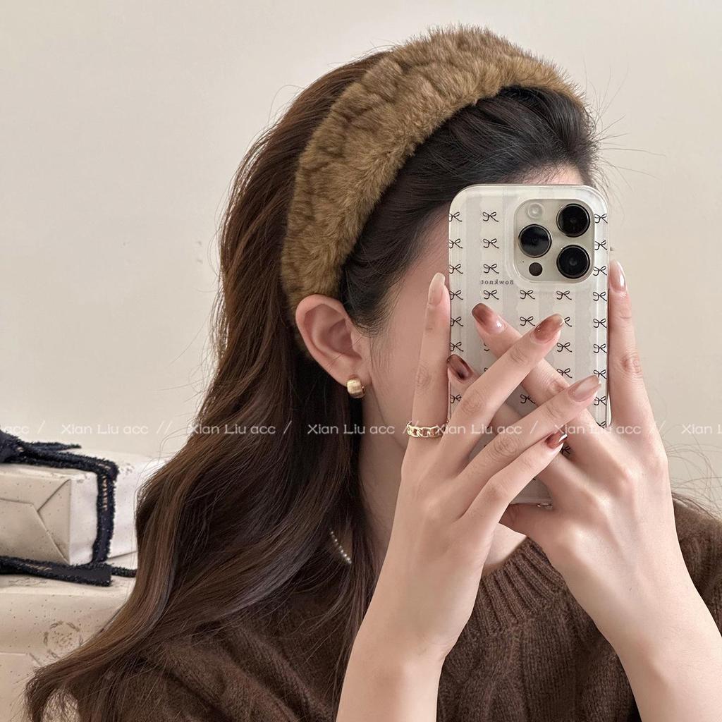Korean Trendy Plush Headband for Women: Chic Autumn/Winter Hair Accessory