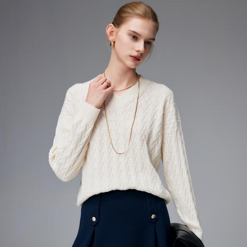 Paro Women's 100% Cashmere Cable Knit V-Neck Sweater