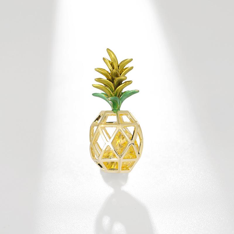 Bo Xin Yun Copper Zirconia Pineapple Brooch - High-end Hollow Fruit Suit Pin