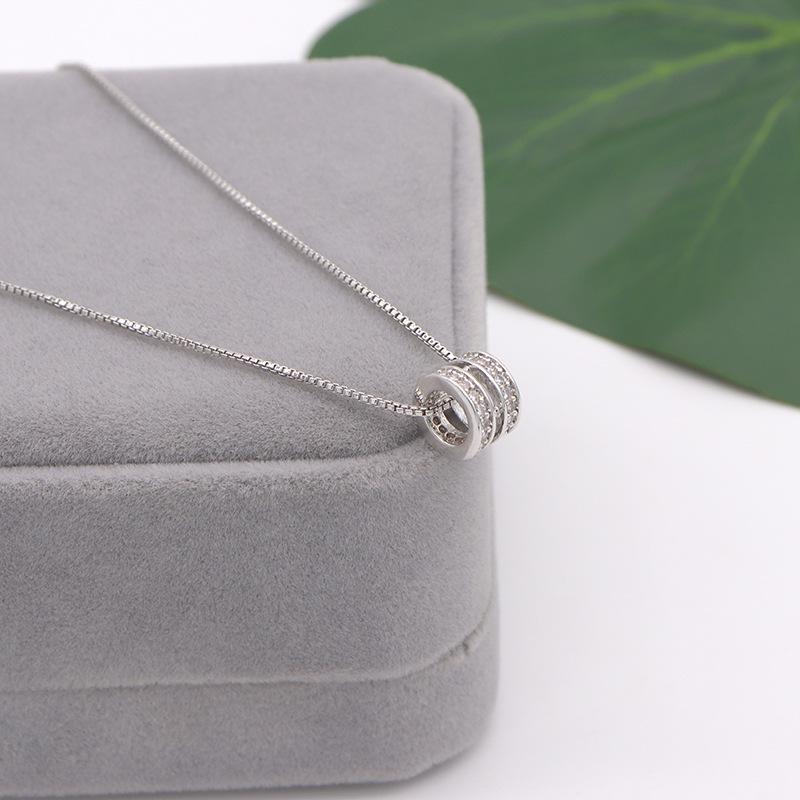 925 Sterling Silver Roman Numeral Circle Pendant Necklace – High-End, Light Luxury Design Clavicle Chain.