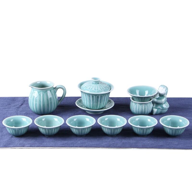 Lotus Petal Ceramic Kung Fu Tea Set (10-Piece)