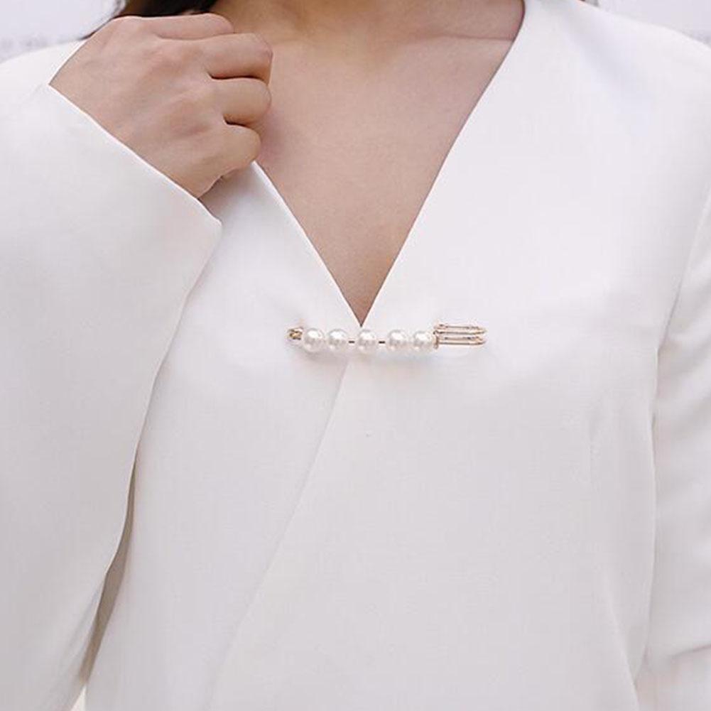 Fashion Prevent Wardrobe Malfunction Pearl Bead Diamante Brooch Collar Pin Set