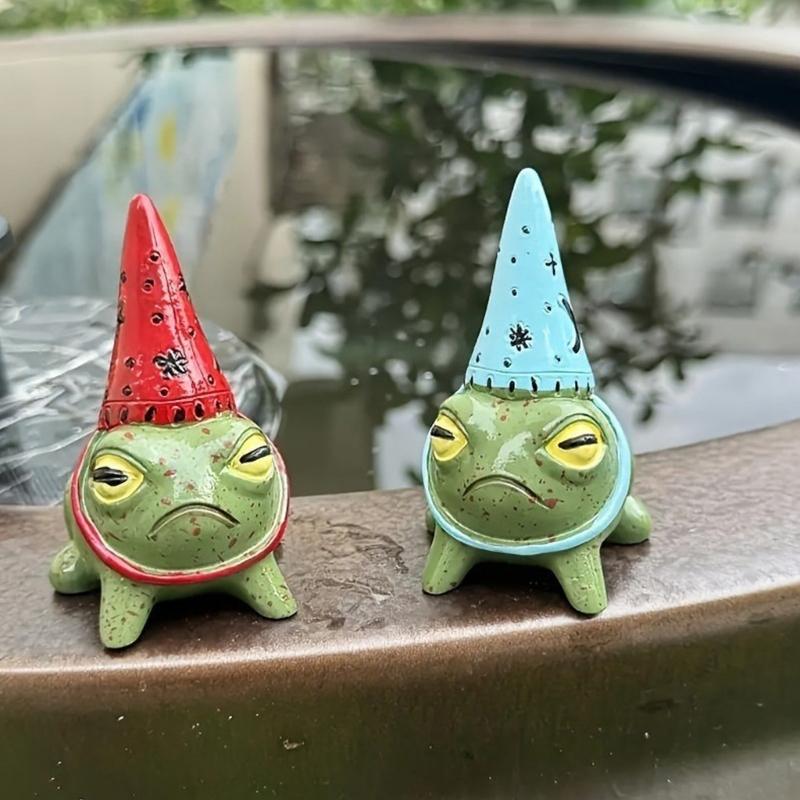 Resin Frogs Statue with Party Hat Handcrafts Model Figurine Statue For Home Desktop Shelf Display Yard Patios Decoration