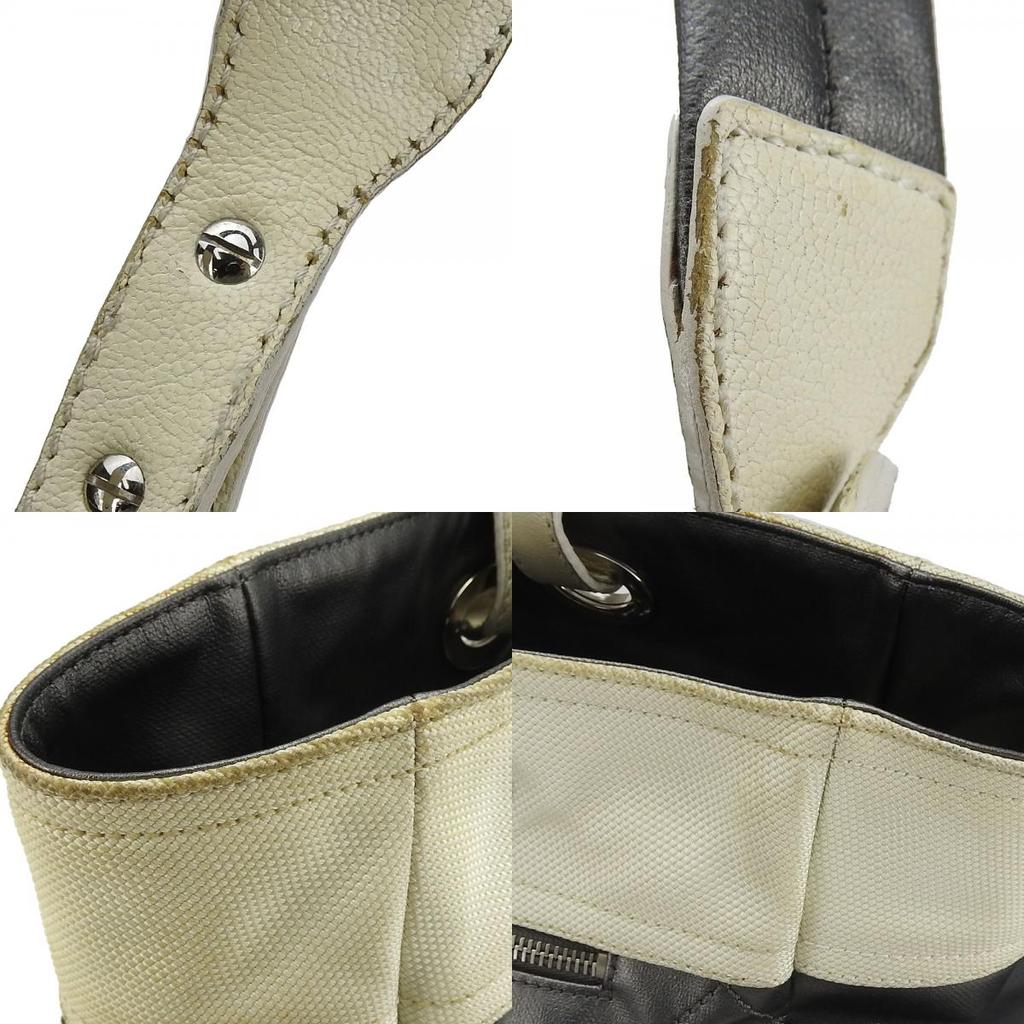 Gebrauchte CHANEL Tragetasche Paris Biarritz GM Beschichtete Leinwand Silber Silber Mit Pochette