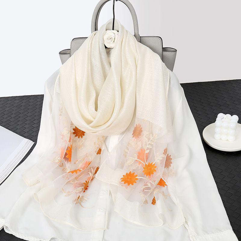 Eleganter Schal aus Seidenmischung mit Blumenstickereien – Atmungsaktives, sonnenschützendes und vielseitiges Tuch für stilvolle Wärme
