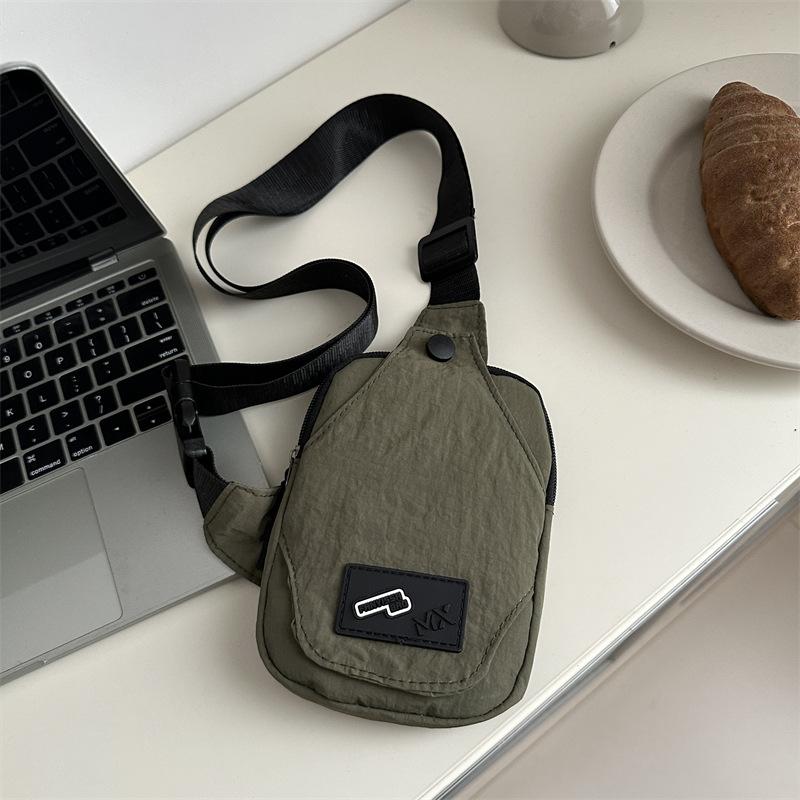 

Breast bag women s bag autumn new light luxury simple shoulder bag contrasting color fanny pack trendy messenger bag зелёный