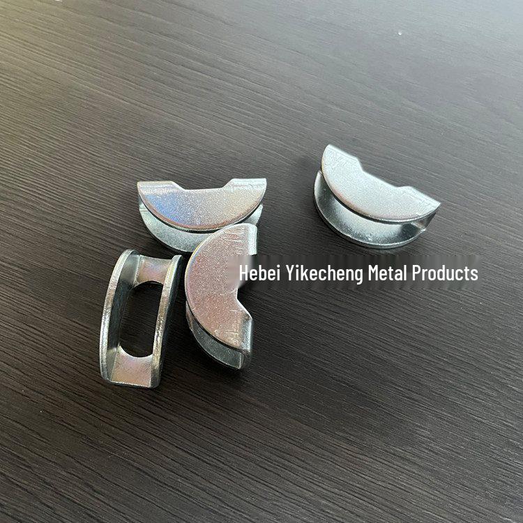 Hot-Dip Galvanized Photovoltaic Fan-Shaped Gasket with Threaded Rod and Crescent Pad Support