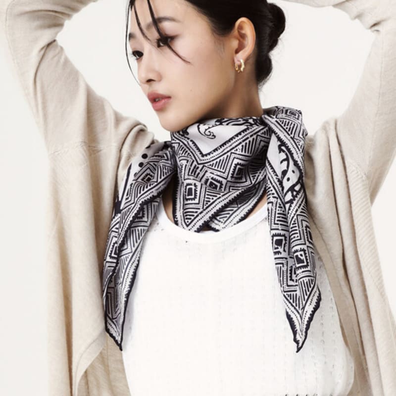 ONSZ Ethnic Paisley Silk Scarf