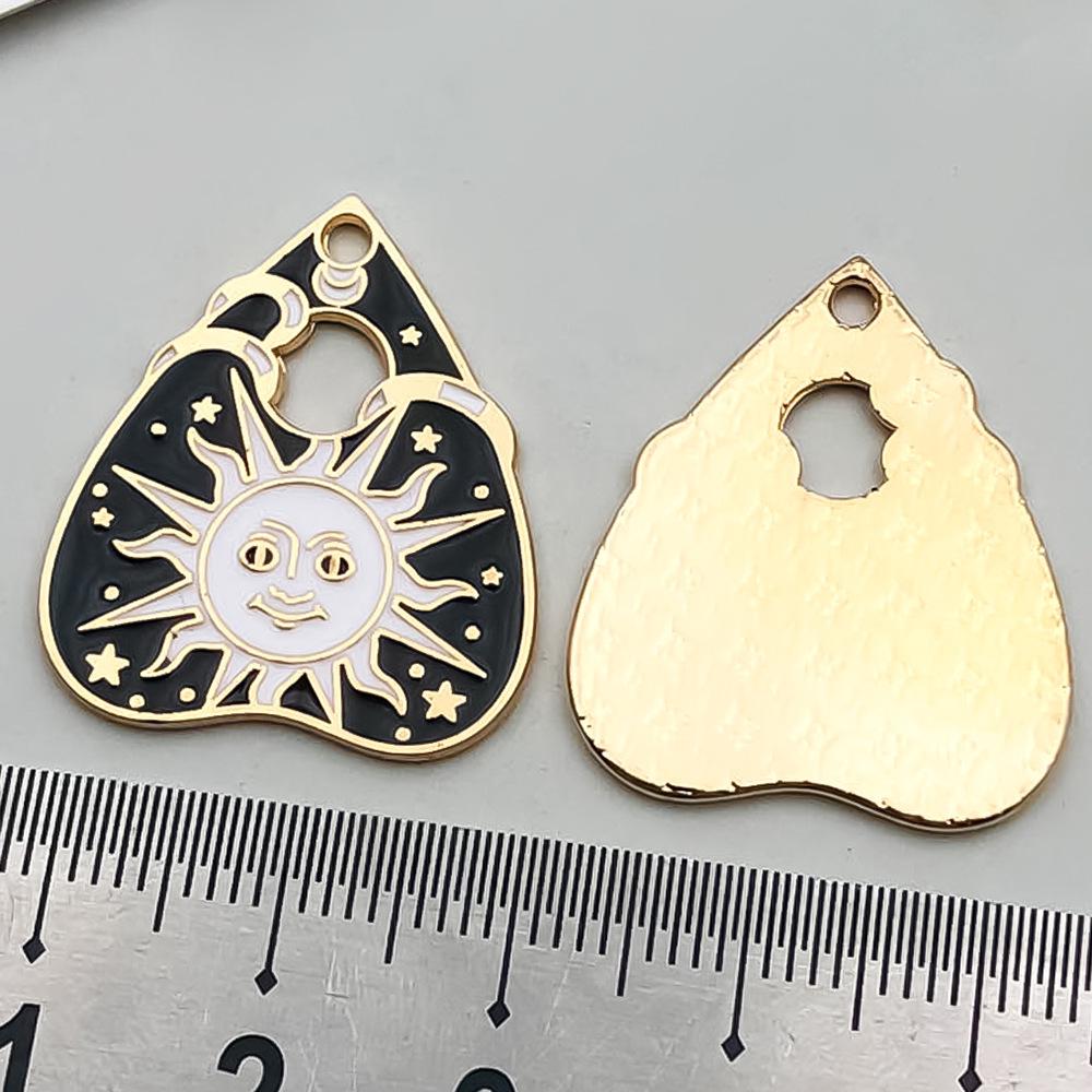 Halloween Enamel Drip Pendants: DIY Earrings, Necklaces & Keychains - Retro Alloy Jewelry Accessories