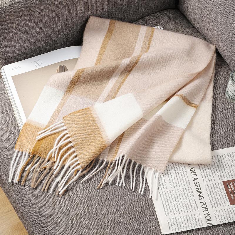 Autumn and Winter Scarves 100% Lamb Wool Scarves Plaid Scarves Unisex Fringed Warm Scarves
