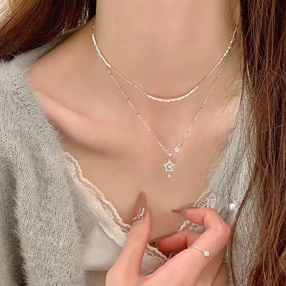 Sterling Silver Diamond Star Necklace for Women - Elegant and Fashionable Clavicle Chain