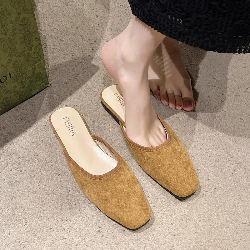 

2025 новый нишевый баотоу драг женская мода универсальные сандалии на плоской подошве с квадратным носком, повседневная летняя темпераментная верхняя одежда 35 коричневый