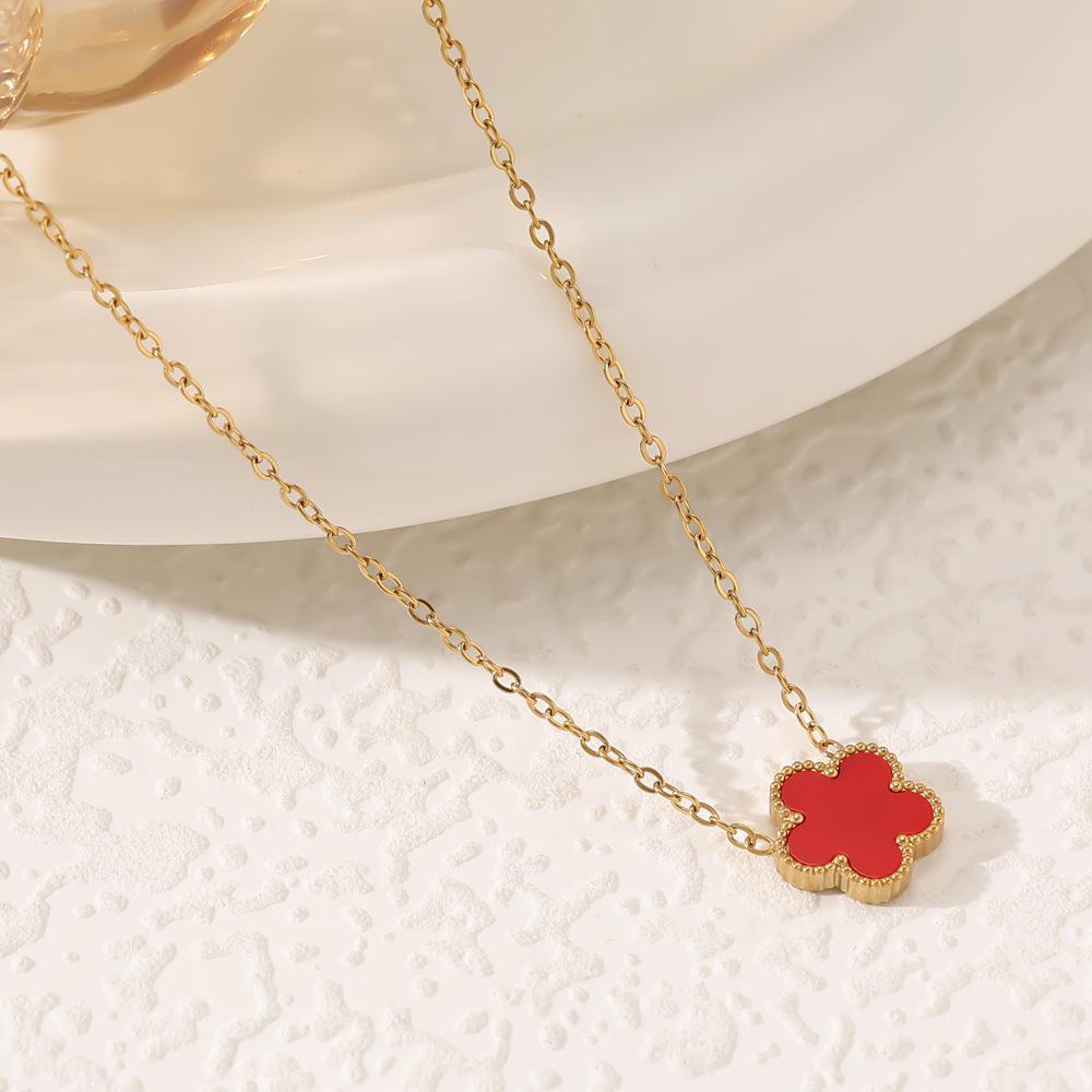 18K Gold Five-Petal Mother-of-Pearl Pendant Necklace for Women