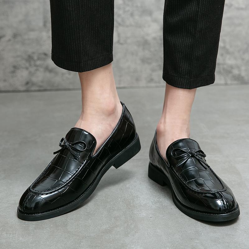 Loafers Men fashion Flats Casual Shoes Male Slip On Mules Runway Flat Brand Fashion Overlock loafers men moccasins