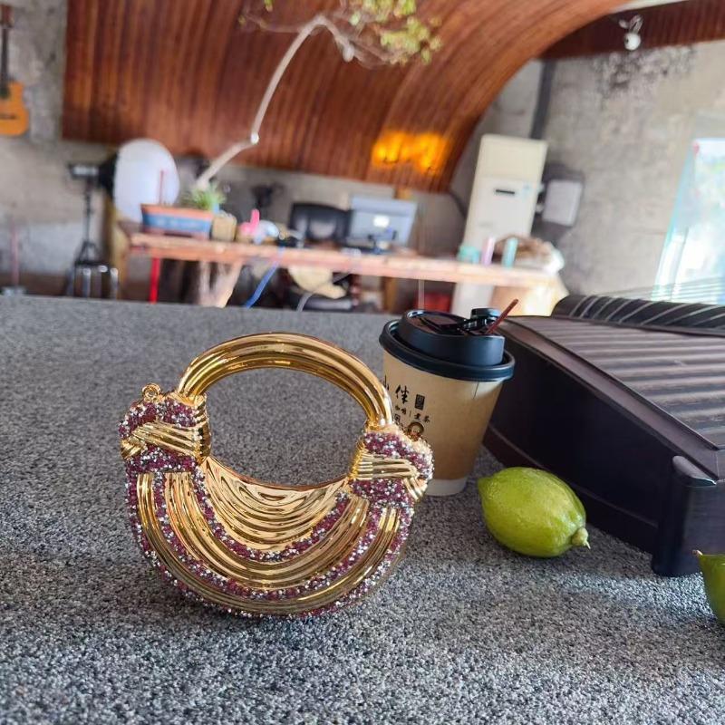 

Spring acrylic small bag with diamonds, children s bag, fashionable portable chain bag, mini change bag. 13.5*5*12.5cm фіолетовий