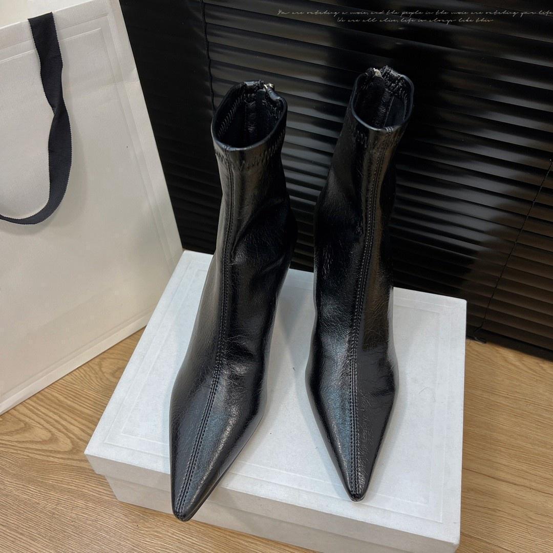 

Коричневые короткие сапоги 2024 года, осень и зима, новые европейские и американские ретро универсальные тонкие сапоги знаменитостей из Интернета, тонкий каблук, острый каблук, короткие бо 39 чёрный