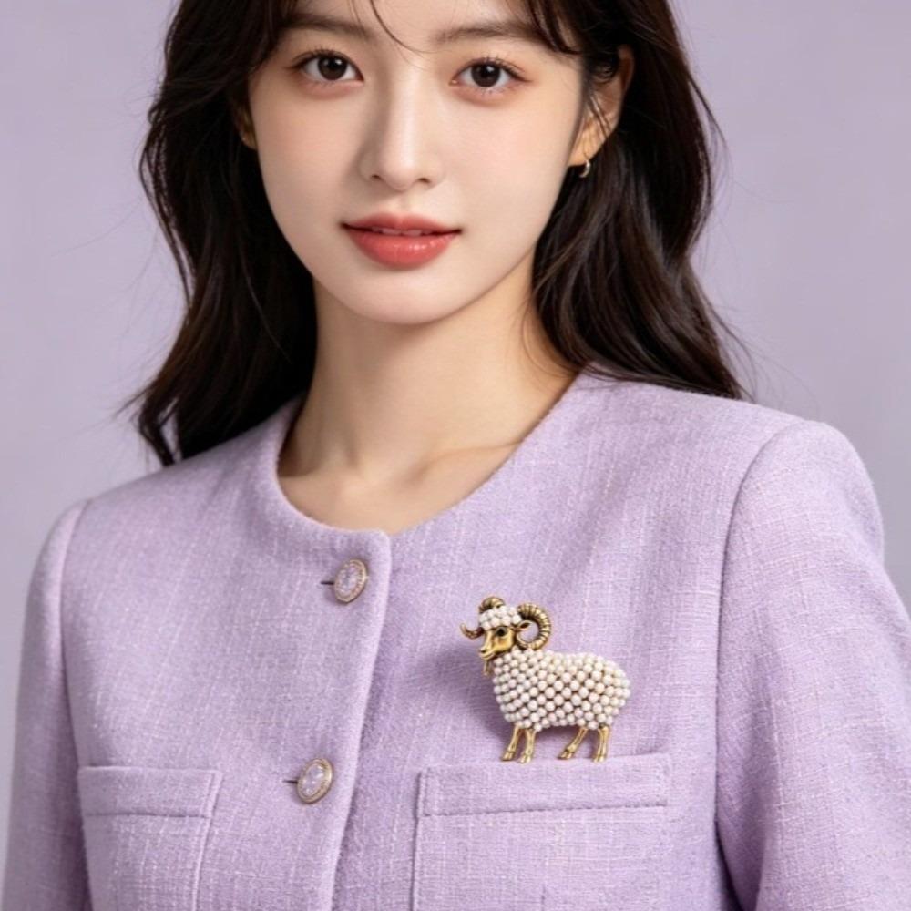 Rhinestone New Year Sheep Brooches Exquisite Jewelry Accessories Unique Animal Brooch Men