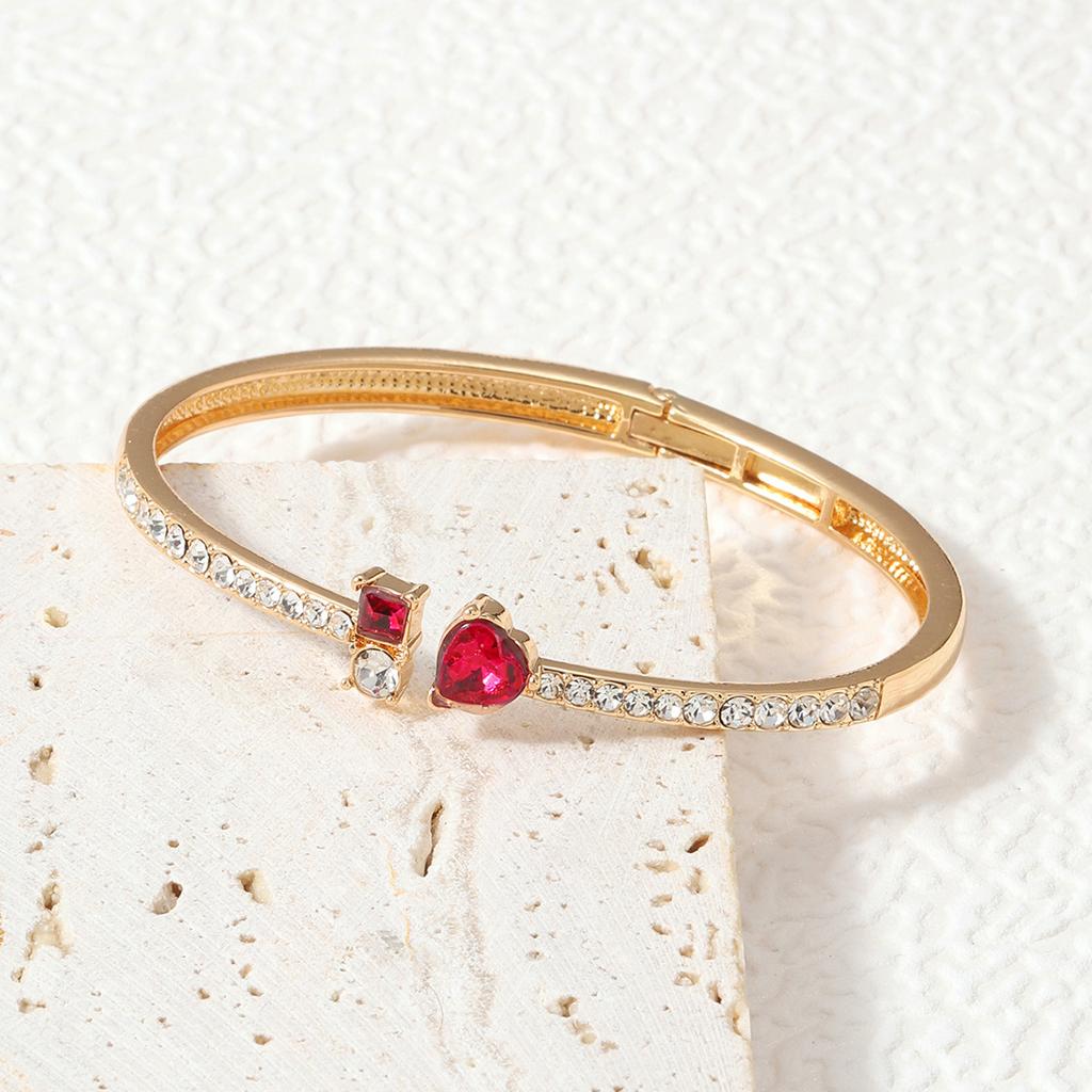 Women's Light Luxury and High-end Bracelet Animal Red Bean Love Bracelet Bracelet