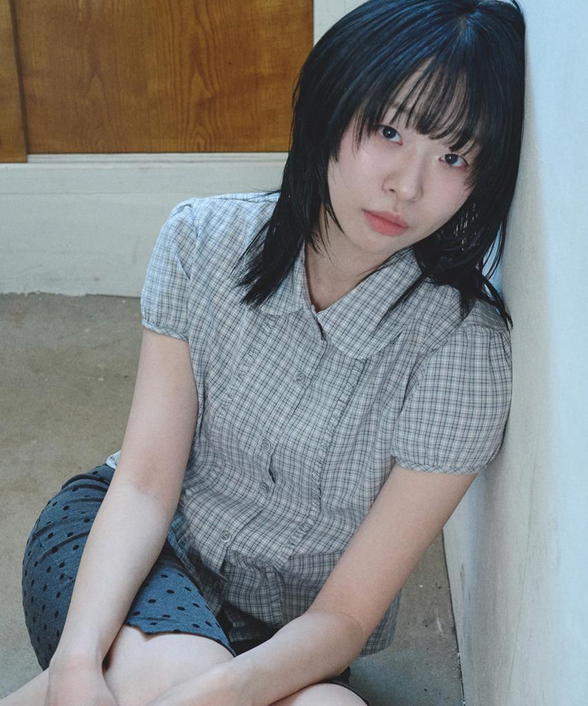 Mihebeu Check Puff Short Sleeve Blouse Gray