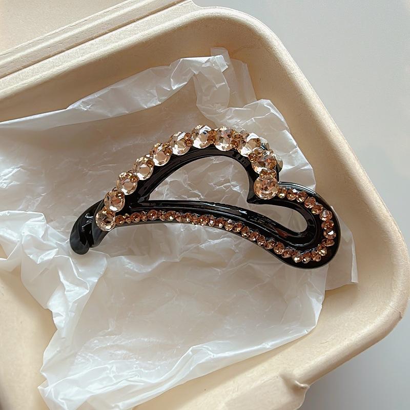 

Минималистичная элегантность заколка-сердце для женщин, роскошная заколка для волос