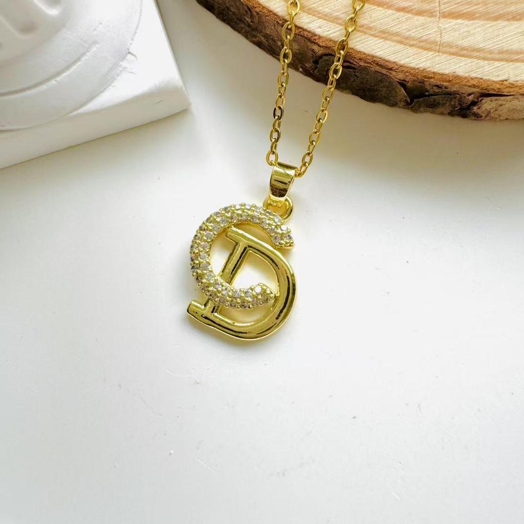 Retro INS Style Multicolor Zircon French Peach Heart Necklace with Diamonds and Titanium Stainless Steel