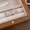 Double Arc Twisted Ear Buckle Light Luxury Niche Design Earrings Exquisite, Simple, High-end Feeling Earrings for Women