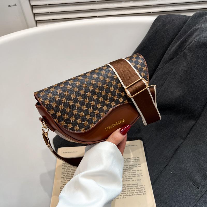 Trend leopard print presbyopia retro versatile saddle bag summer popular high-end shoulder messenger bag women