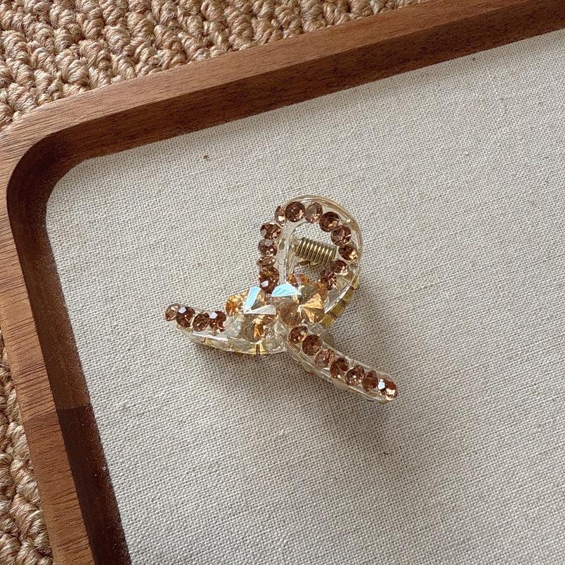 Korean Luxury Mini Crystal Flower Hair Clip for Women, High-Quality and Exquisite Hairpin