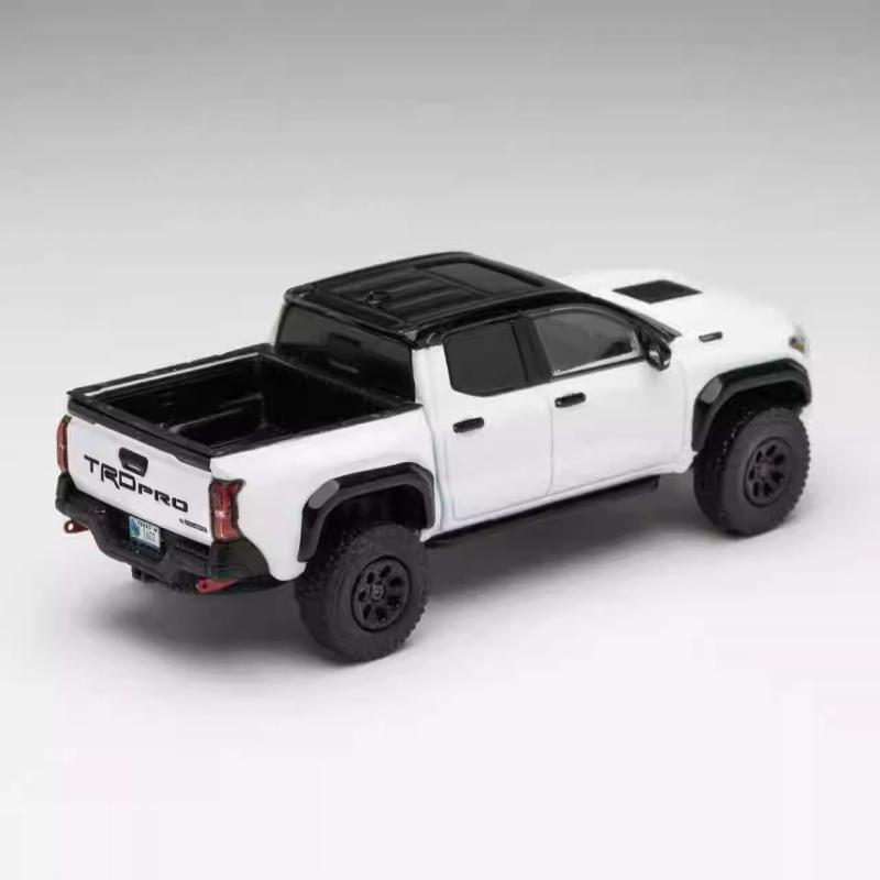 DiecastTalk Exclusive GCD 1/64 Toyota Tacoma TRDPRO(4th Gen) ICE CAP WHITE Alloy Car Model