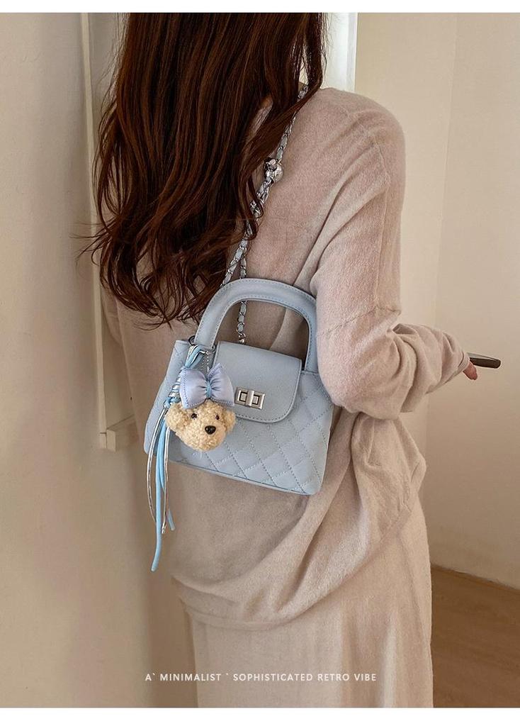 2026 Spring/Summer Women's Cute Bear Handbag - Diamond Lattice Chain, Shoulder & Crossbody Bag