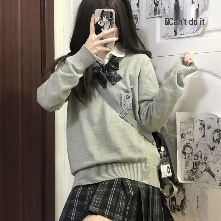 Women's High-End Solid Color V-Neck Sweater: College Style Japanese JK Autumn/Winter Knitted Pullover