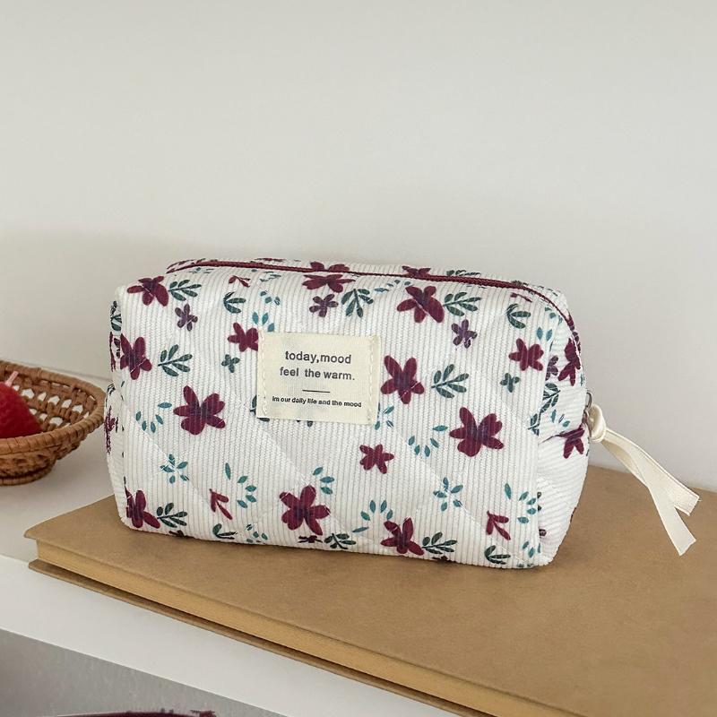 Cute Corduroy Heart Cosmetic Bags for Women Large Capacity Makeup Bag Travel Organizer