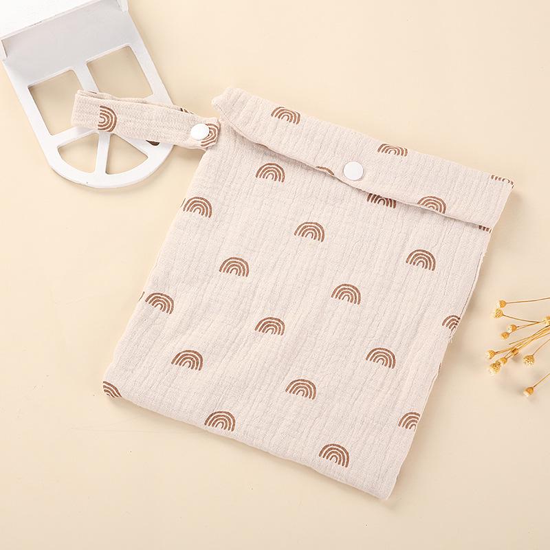 European and American Popular Multifunctional Mommy Bag: Outdoor Diaper, Baby Bottle, and Stroller Organizer.