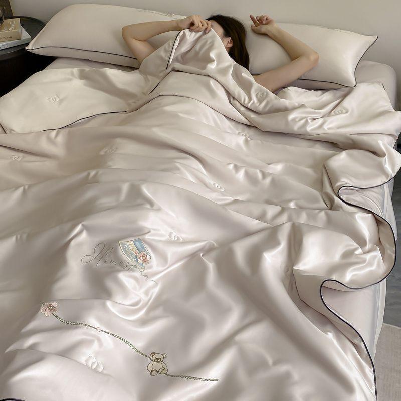 Washed Ice Silk Cooling Air-Condition Quilt Machine Washable Tencel Silk Summer Double Comforter