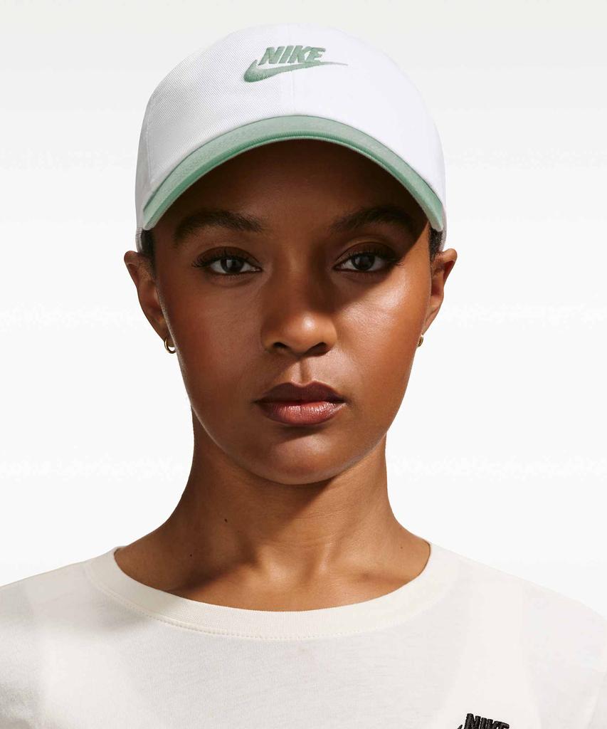 NIKE Club Unstructured Futura Wash Cap - White: Steam / Fb5368-105