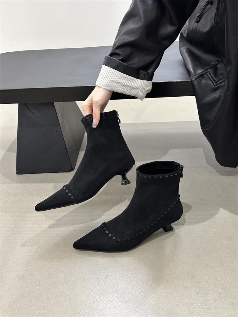 Korean niche fashionable suede thin heel short boots women's 2025 autumn and winter new commuting versatile zipper thin boots