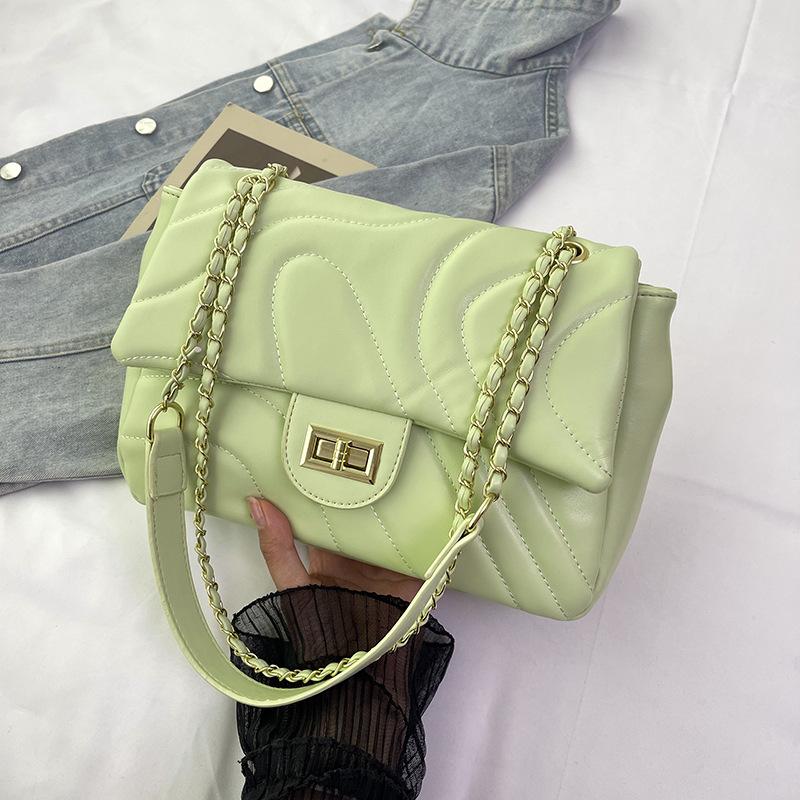 Popular bags New embroidered thread chain bag Delicate lock versatile shoulder messenger bag