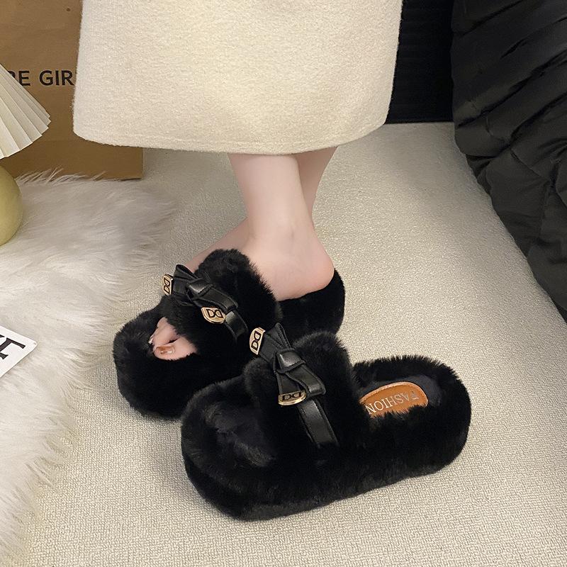 Herbst- und Winter-Baumwollpantoffeln Damen 2025 neue Zuhause Koreanische Version von lässigen vielseitigen Pantoffeln Winter warm rutschfest Oberbekleidung