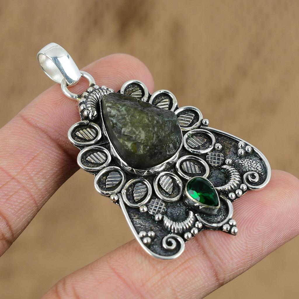 Gift For Women Pendant 925 Sterling Silver Natural Labradorite Rough Gemstone