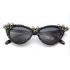 Neue Diamantbesetzte Totenkopf-Sonnenbrille Tanzparty Urlaubs-Dekorationsbrille Modische Katzenaugen-Sonnenbrille für Erwachsene